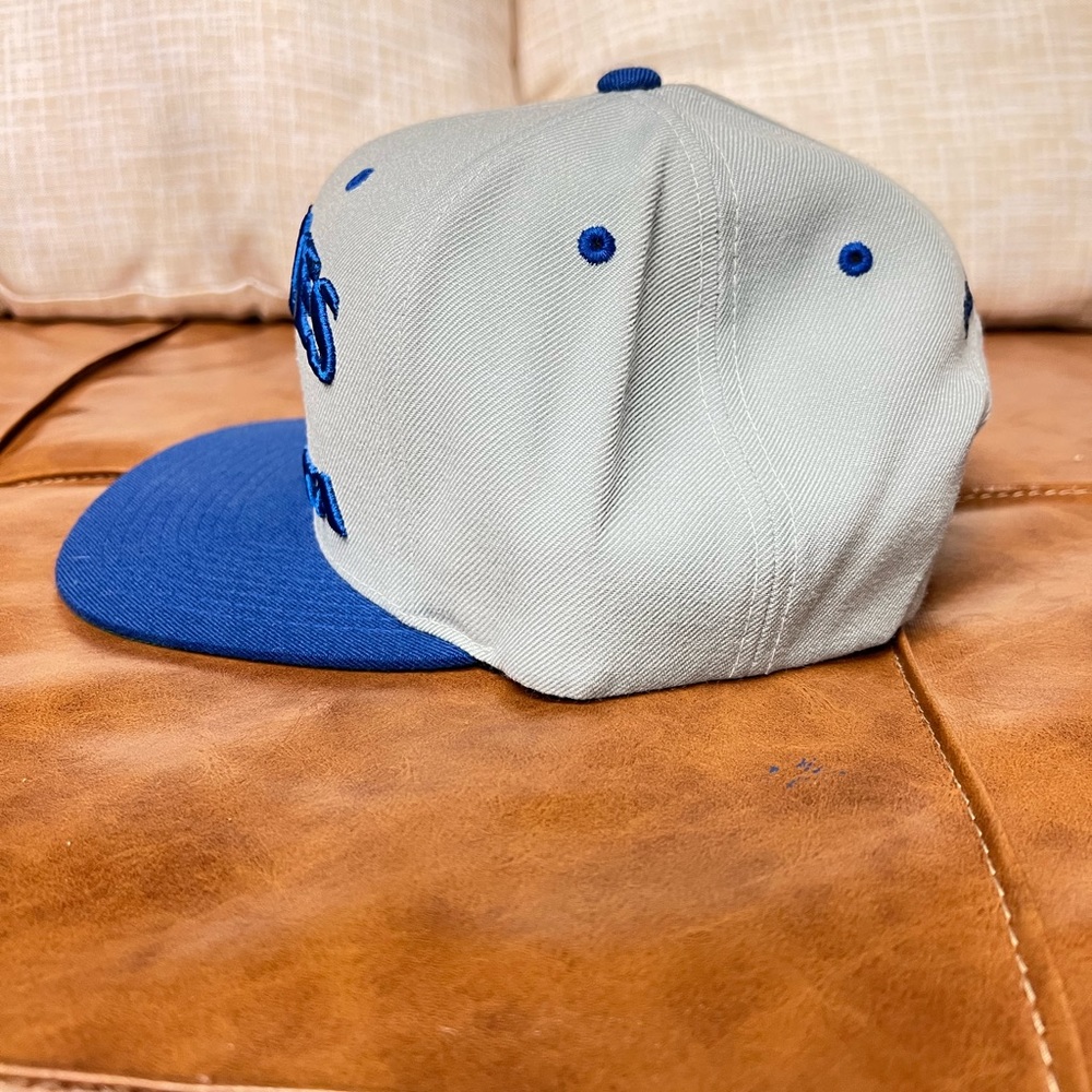 Hat - Picture 2 of 7